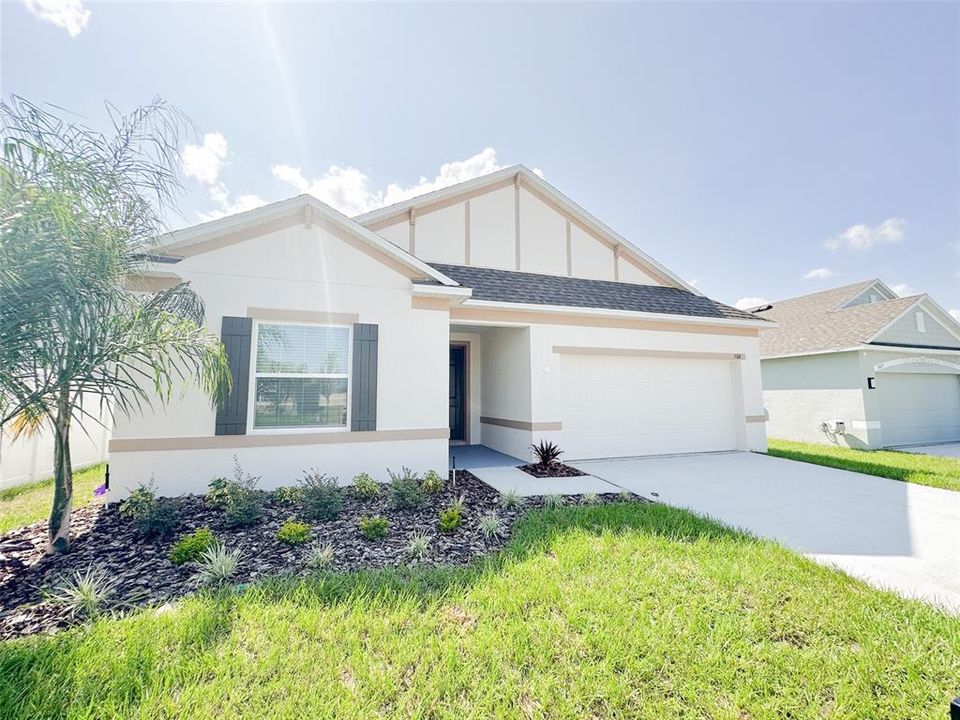 Recently Rented: $2,170 (3 beds, 2 baths, 1602 Square Feet)