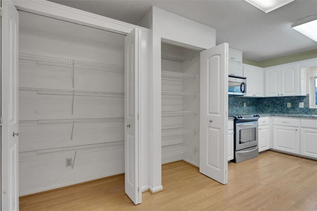 待售: $140,000 (2 贝兹, 2 浴室, 1369 平方英尺)