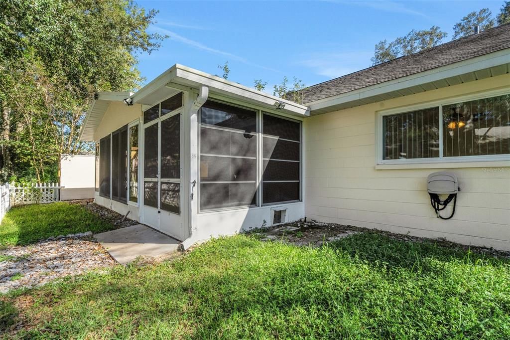 待售: $140,000 (2 贝兹, 2 浴室, 1369 平方英尺)