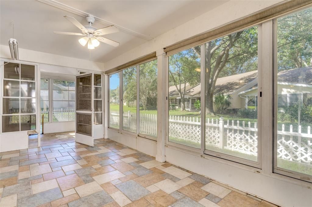 待售: $140,000 (2 贝兹, 2 浴室, 1369 平方英尺)