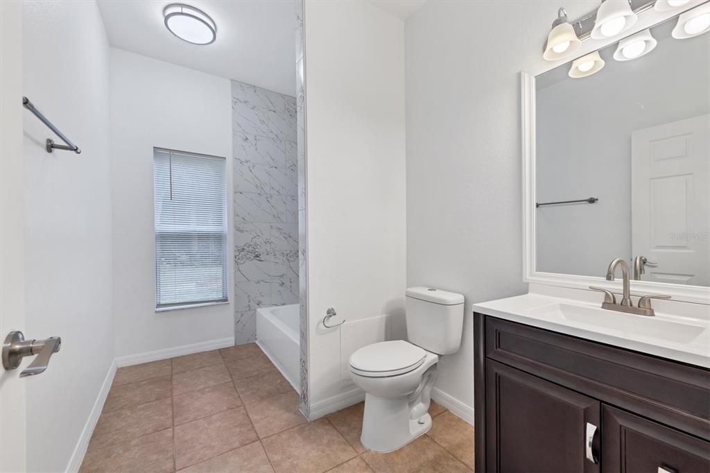 For Sale: $370,000 (3 beds, 2 baths, 1832 Square Feet)