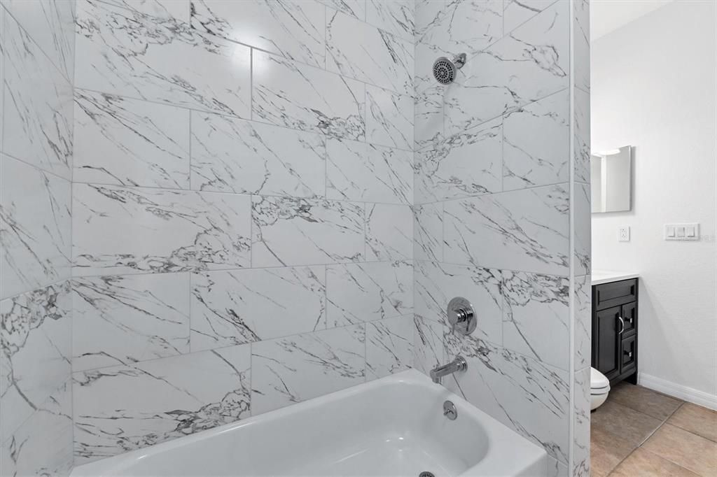 For Sale: $370,000 (3 beds, 2 baths, 1832 Square Feet)