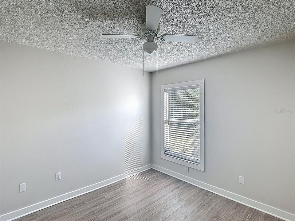 Active With Contract: $362,500 (4 beds, 2 baths, 1936 Square Feet)