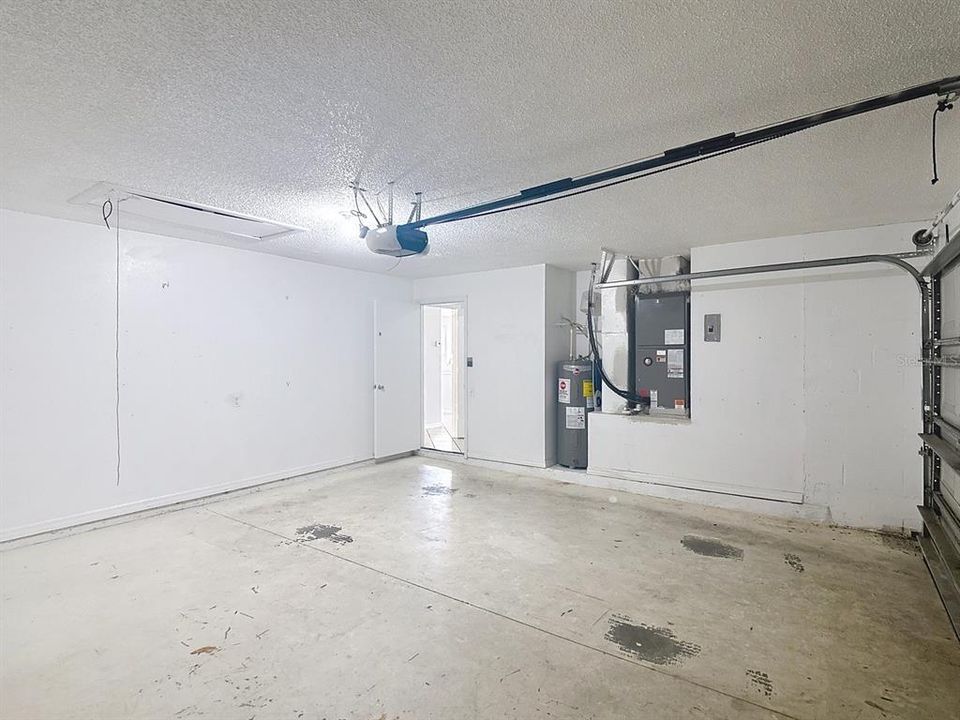 Active With Contract: $362,500 (4 beds, 2 baths, 1936 Square Feet)