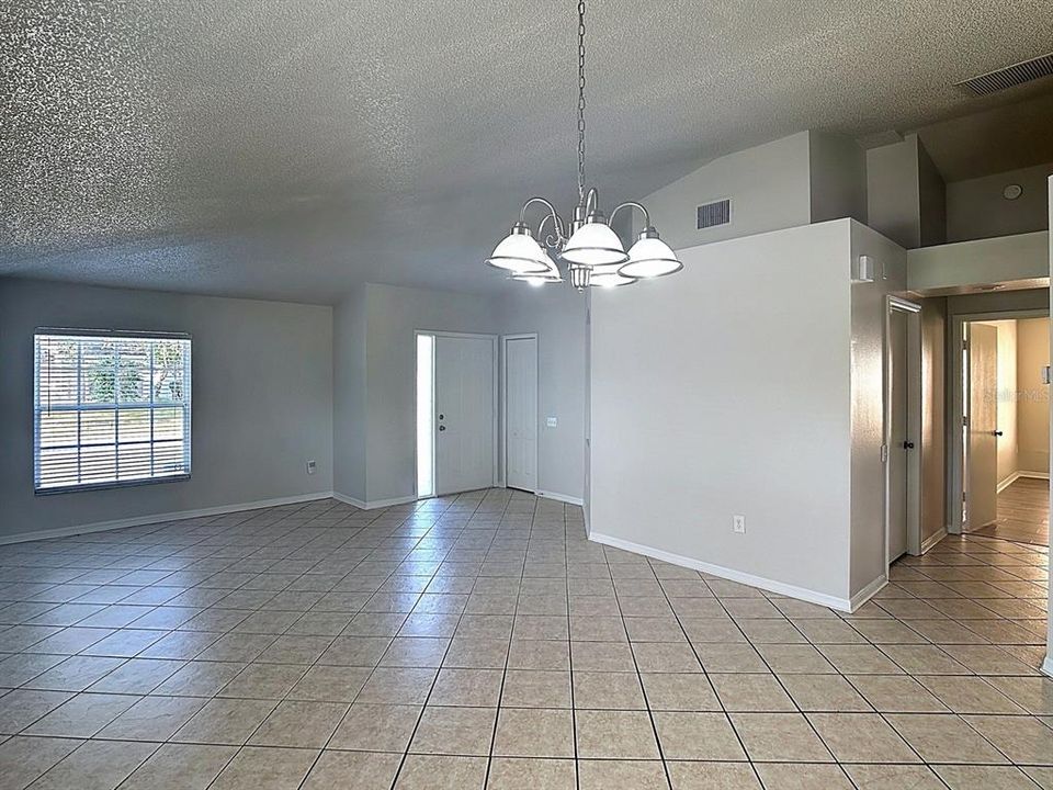 Active With Contract: $362,500 (4 beds, 2 baths, 1936 Square Feet)