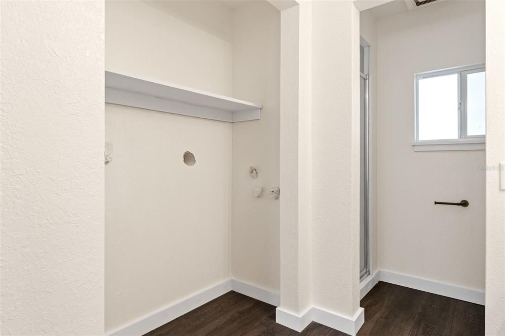 待售: $195,000 (2 贝兹, 2 浴室, 960 平方英尺)