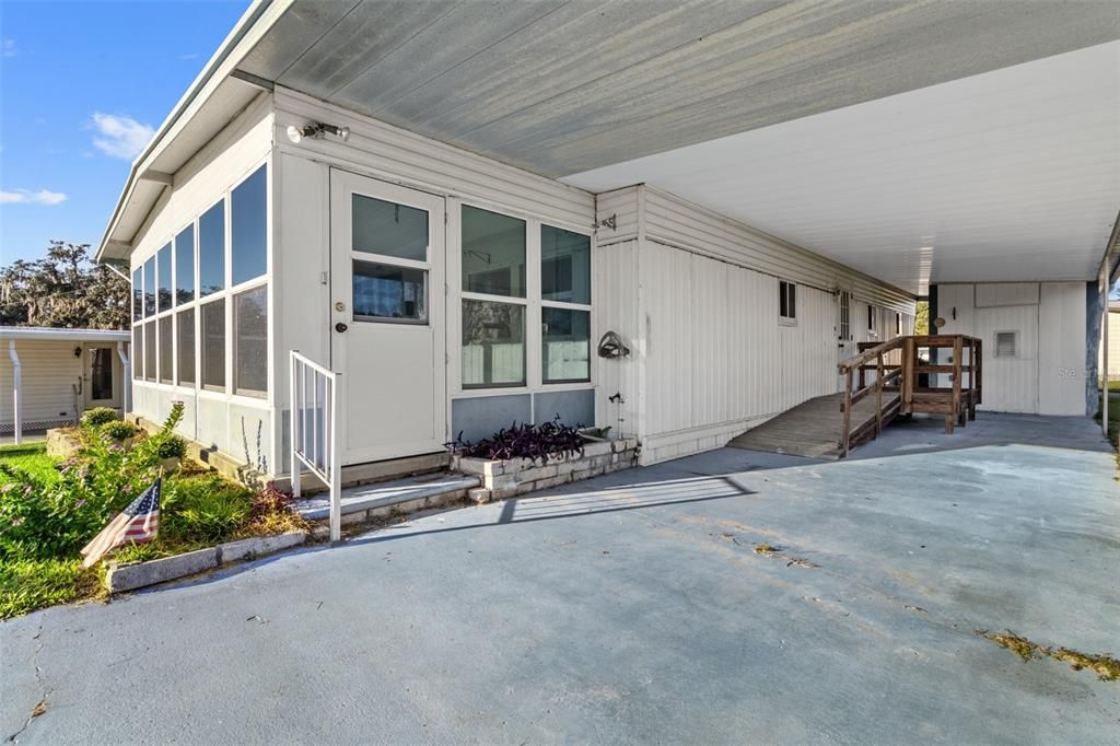 待售: $195,000 (2 贝兹, 2 浴室, 960 平方英尺)