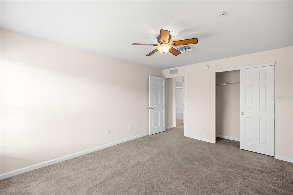 For Sale: $205,000 (2 beds, 2 baths, 1827 Square Feet)