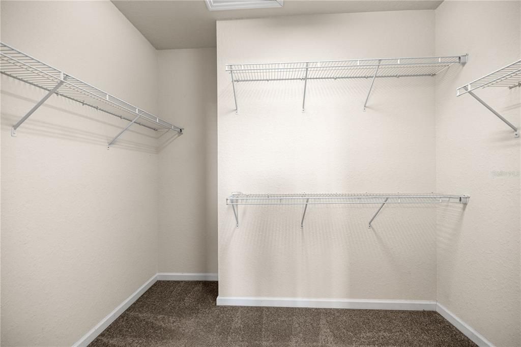 For Sale: $205,000 (2 beds, 2 baths, 1827 Square Feet)