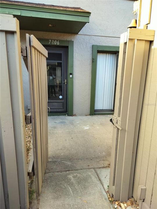 For Rent: $1,600 (2 beds, 2 baths, 1250 Square Feet)