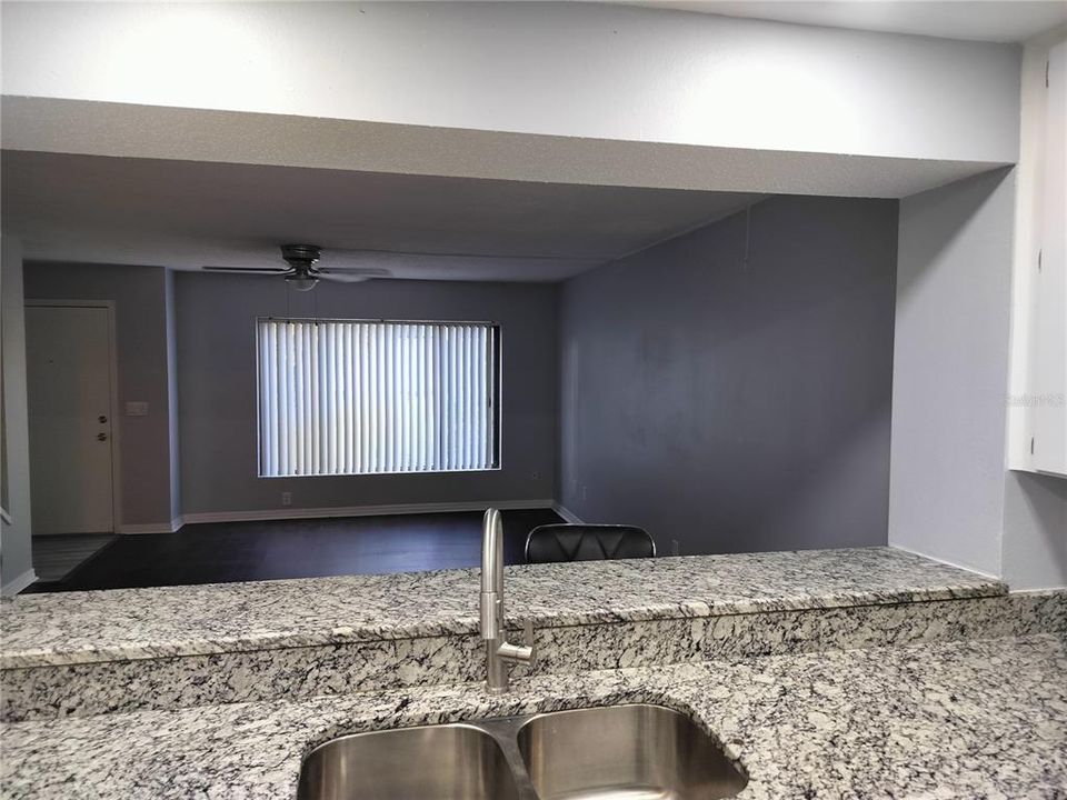 For Rent: $1,600 (2 beds, 2 baths, 1250 Square Feet)