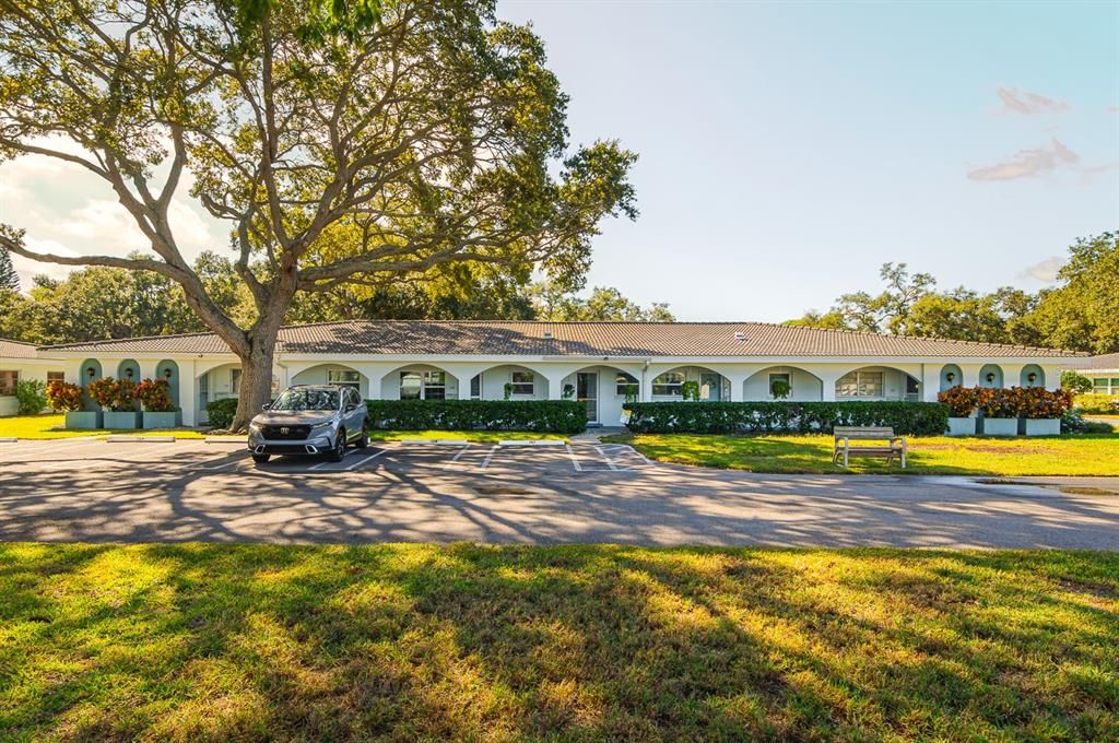 For Sale: $149,500 (2 beds, 2 baths, 1180 Square Feet)