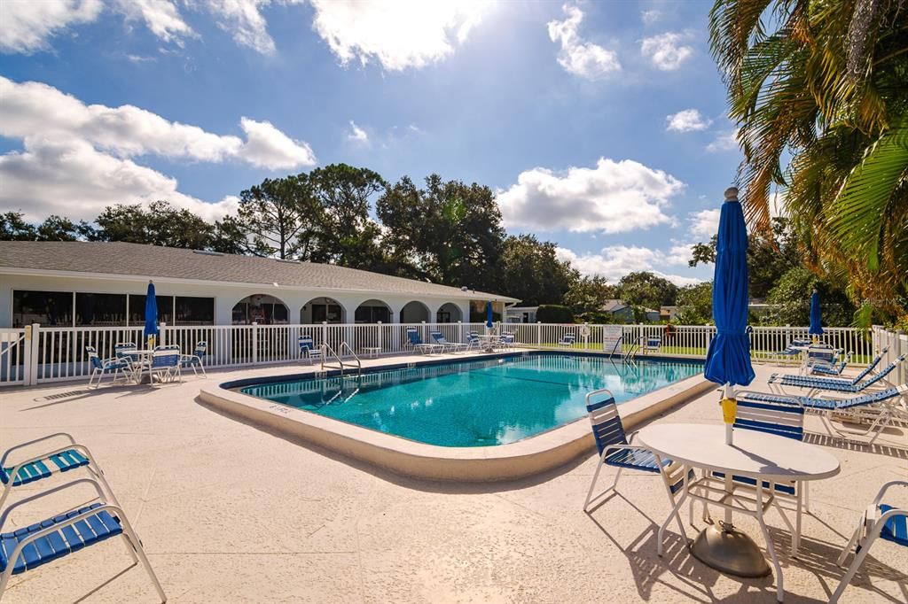 For Sale: $149,500 (2 beds, 2 baths, 1180 Square Feet)