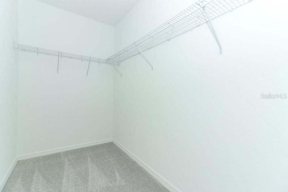 Active With Contract: $317,579 (3 beds, 2 baths, 1603 Square Feet)