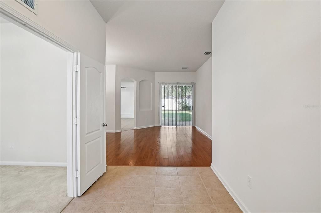 For Sale: $494,900 (4 beds, 3 baths, 2595 Square Feet)