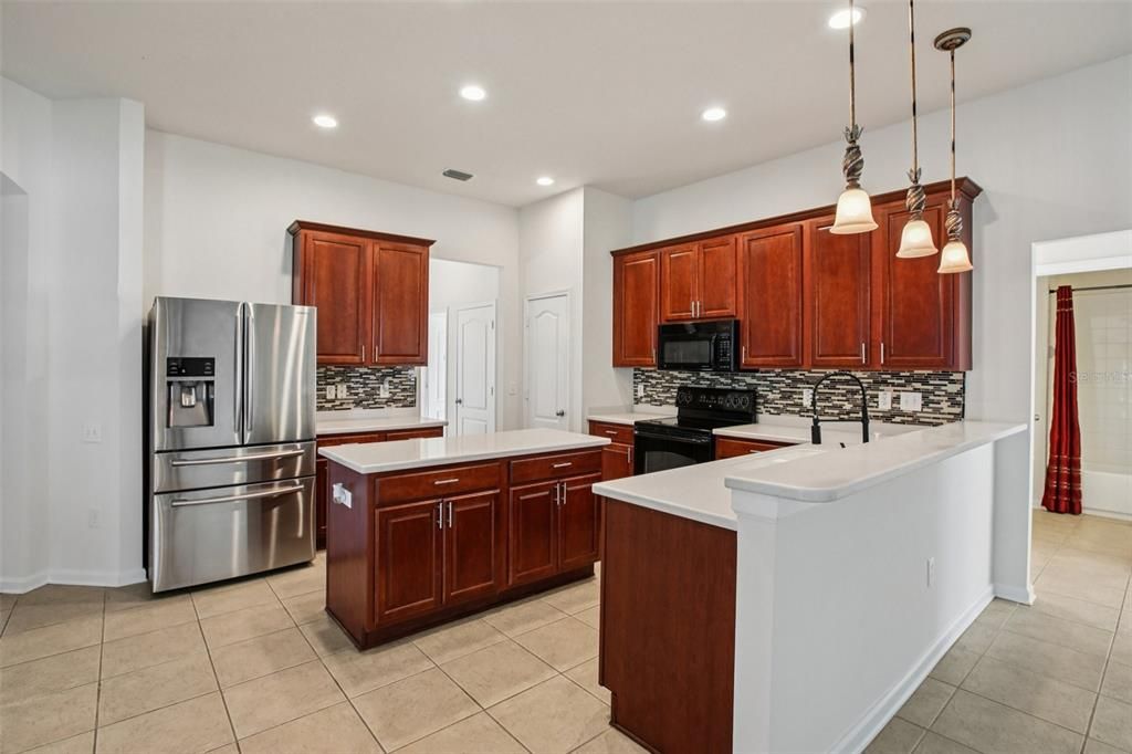 For Sale: $494,900 (4 beds, 3 baths, 2595 Square Feet)