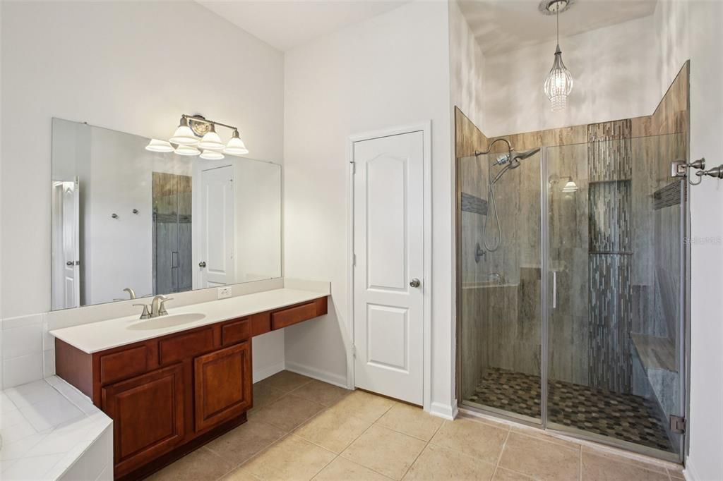 For Sale: $494,900 (4 beds, 3 baths, 2595 Square Feet)