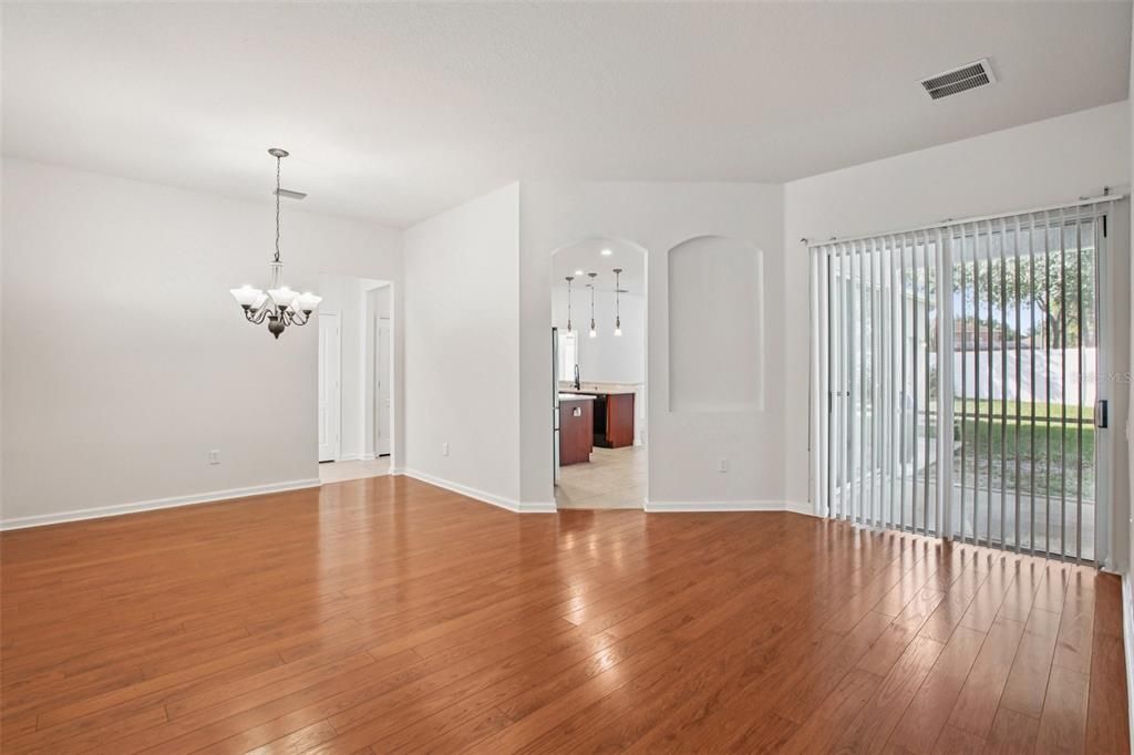 For Sale: $494,900 (4 beds, 3 baths, 2595 Square Feet)