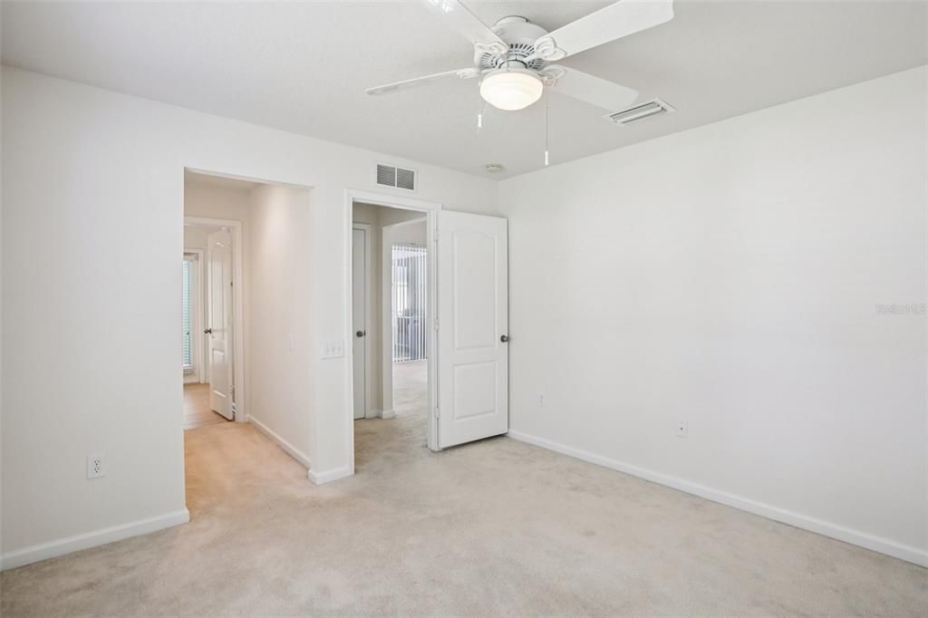 For Sale: $494,900 (4 beds, 3 baths, 2595 Square Feet)