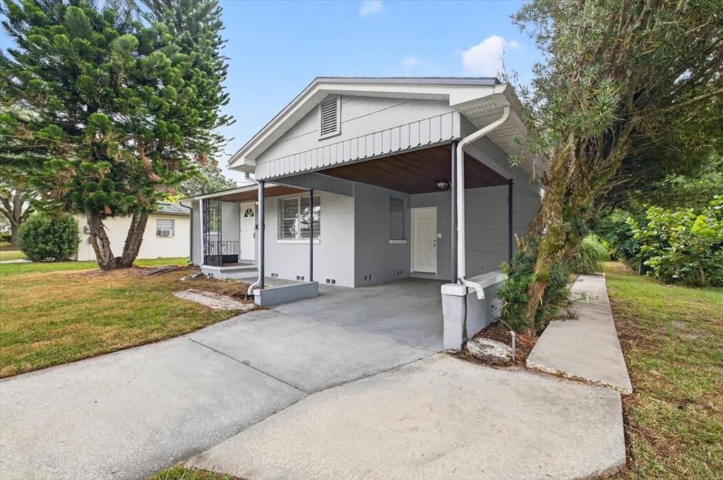 待售: $225,000 (3 贝兹, 1 浴室, 1068 平方英尺)