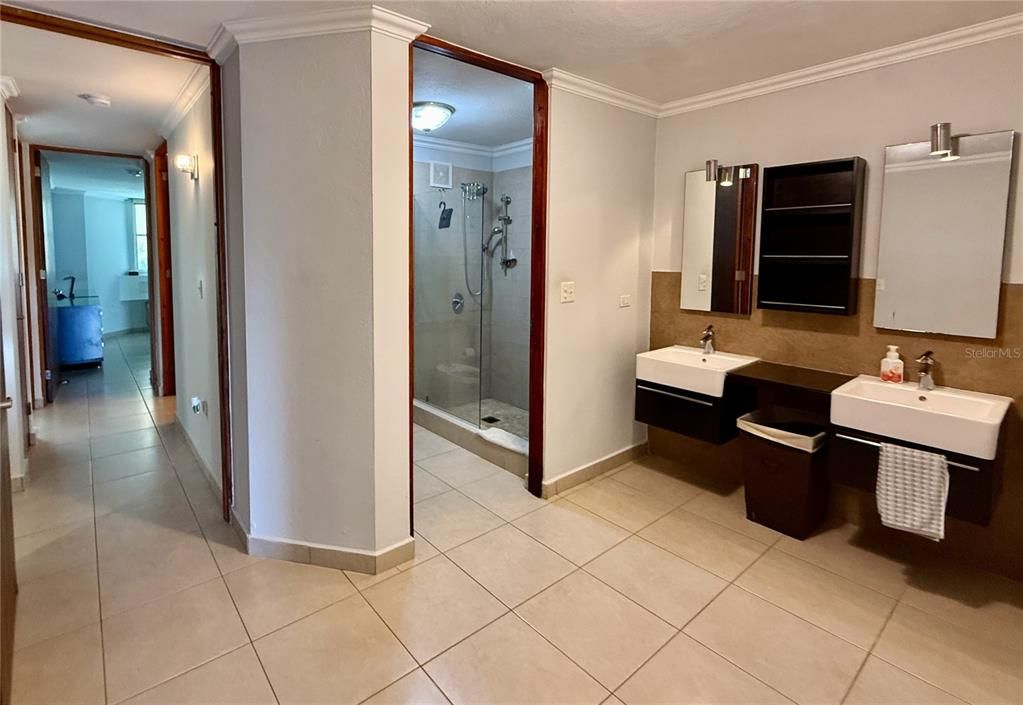 В аренду: $3,500 (3 спален, 2 ванн, 1701 Квадратных фут)