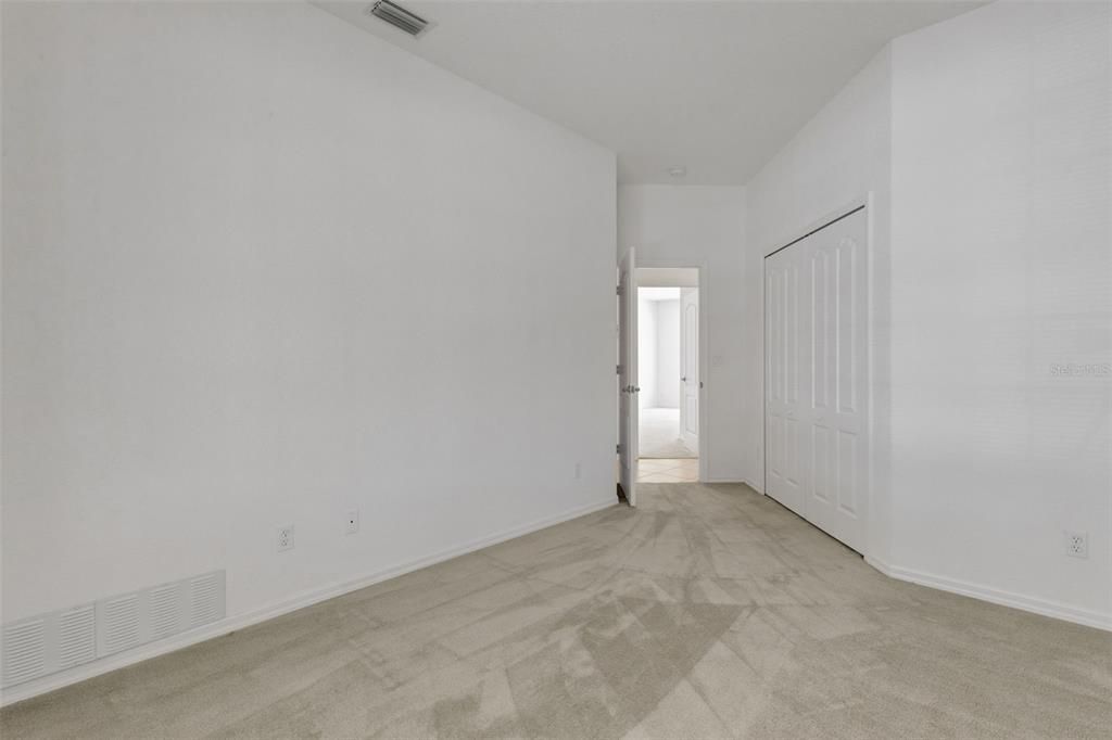 На продажу: $295,000 (2 спален, 2 ванн, 1405 Квадратных фут)