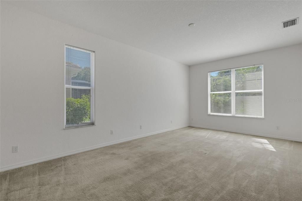 На продажу: $295,000 (2 спален, 2 ванн, 1405 Квадратных фут)