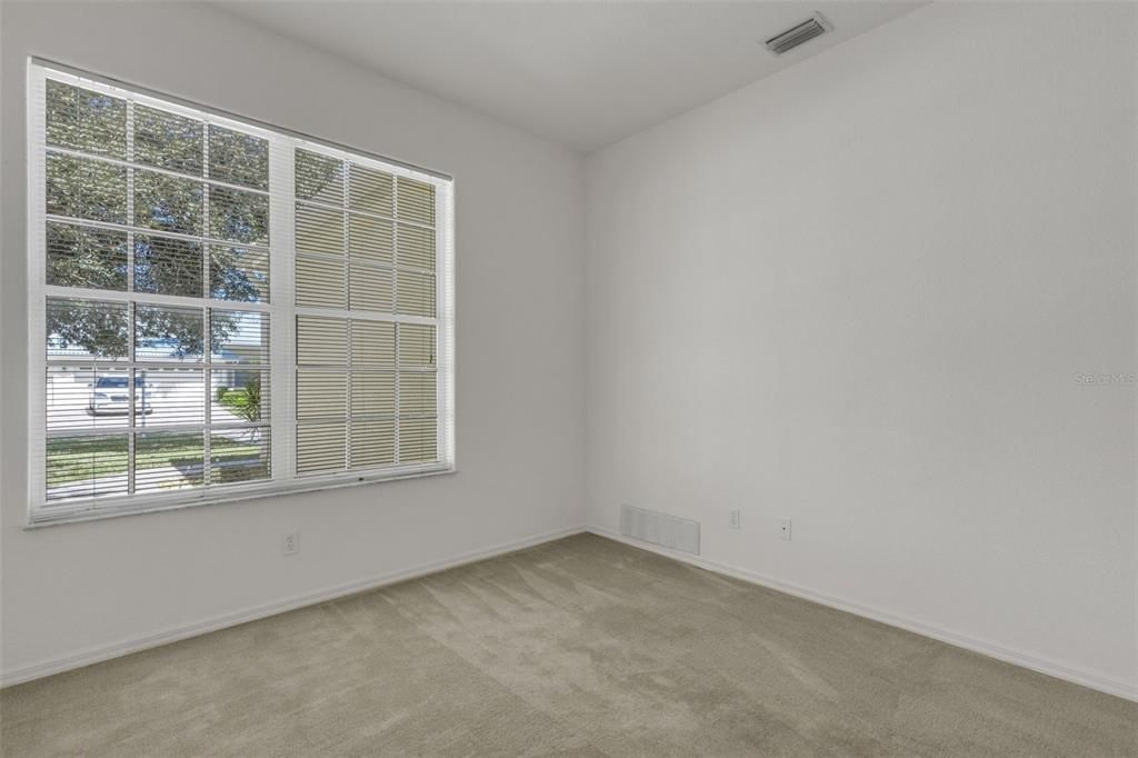 На продажу: $295,000 (2 спален, 2 ванн, 1405 Квадратных фут)