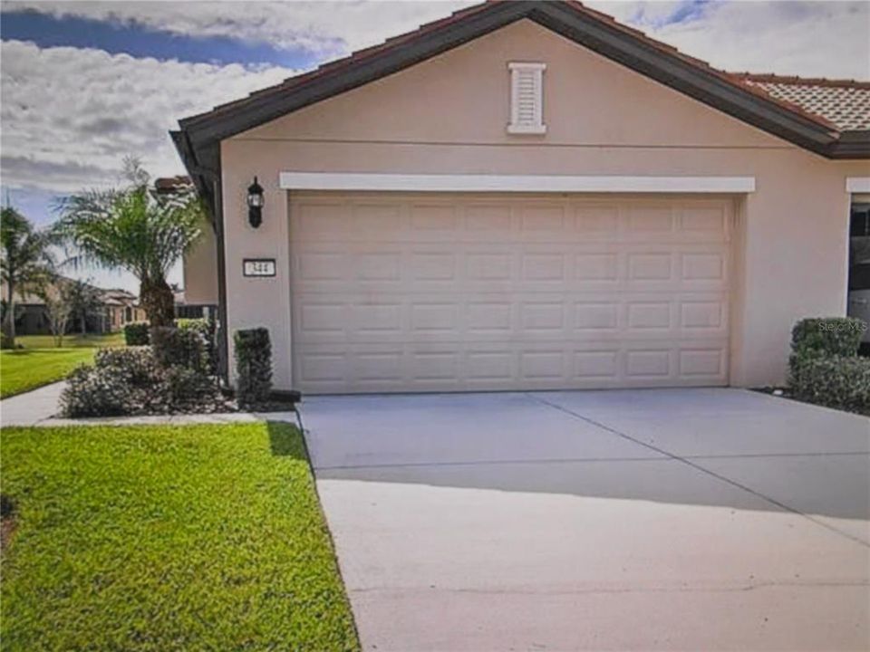 待售: $276,000 (2 贝兹, 2 浴室, 1393 平方英尺)