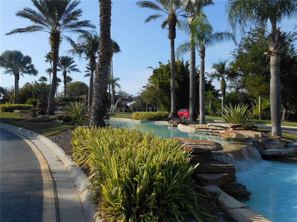 待售: $276,000 (2 贝兹, 2 浴室, 1393 平方英尺)