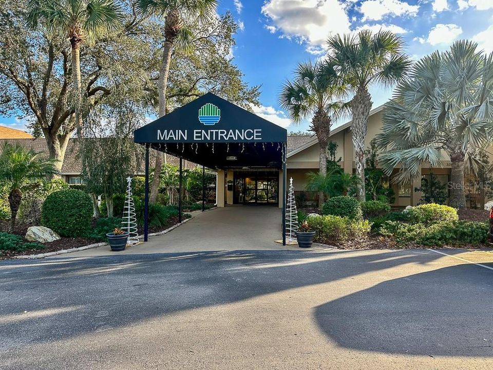 Под контрактом: $394,900 (2 спален, 2 ванн, 1332 Квадратных фут)