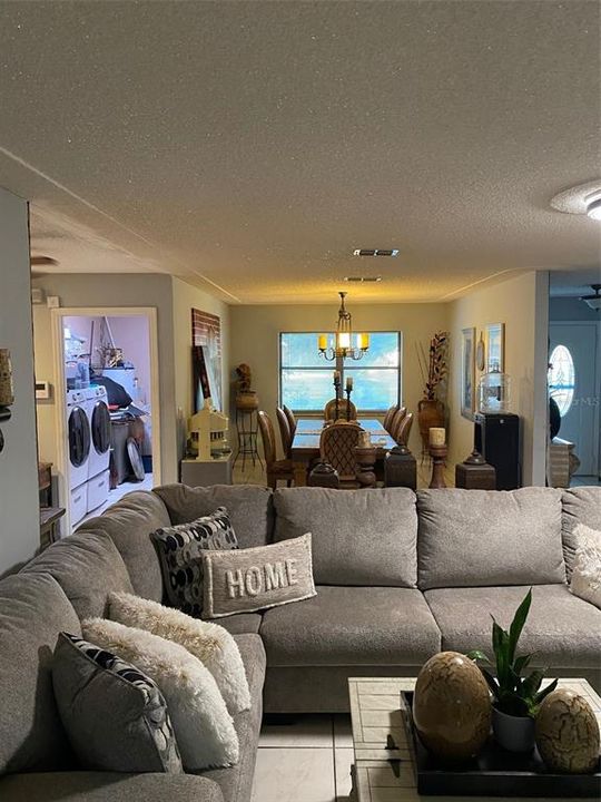 For Sale: $312,000 (3 beds, 2 baths, 2006 Square Feet)