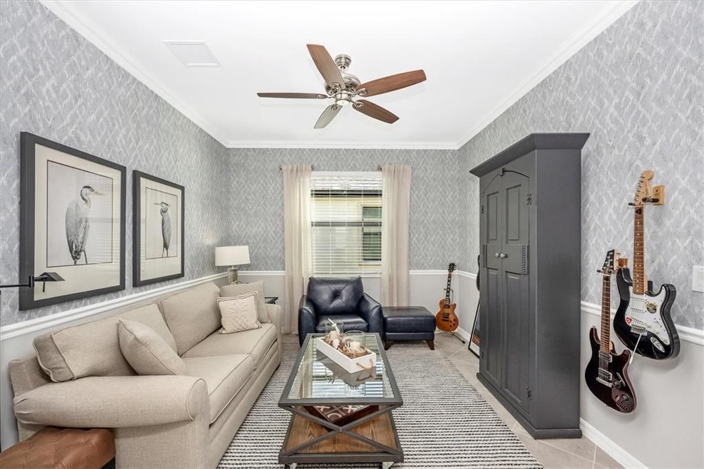 合同活跃: $549,000 (3 贝兹, 3 浴室, 2217 平方英尺)