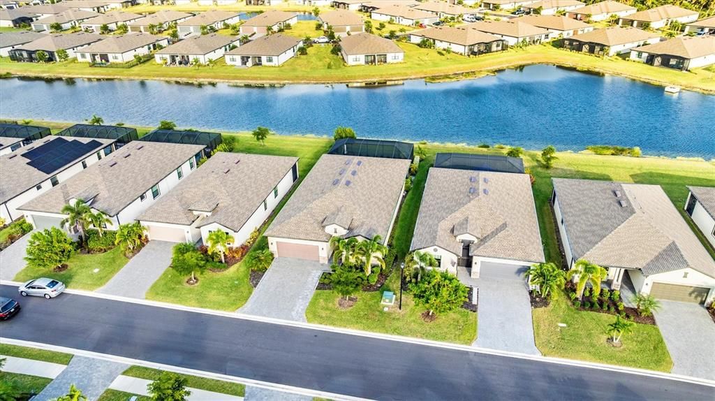 合同活跃: $549,000 (3 贝兹, 3 浴室, 2217 平方英尺)