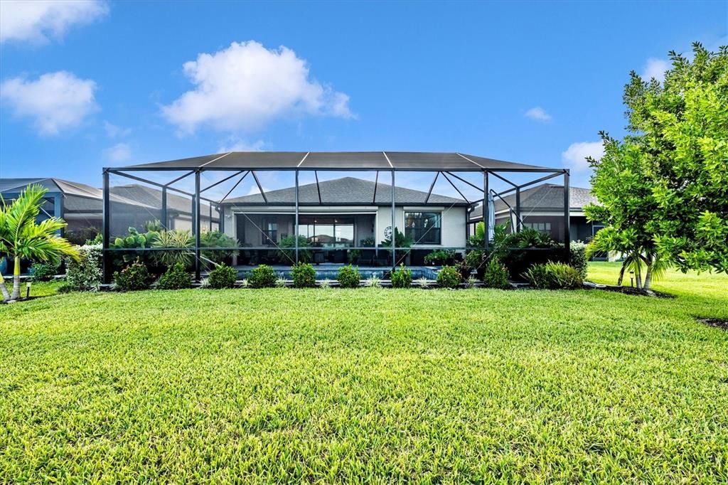 合同活跃: $549,000 (3 贝兹, 3 浴室, 2217 平方英尺)