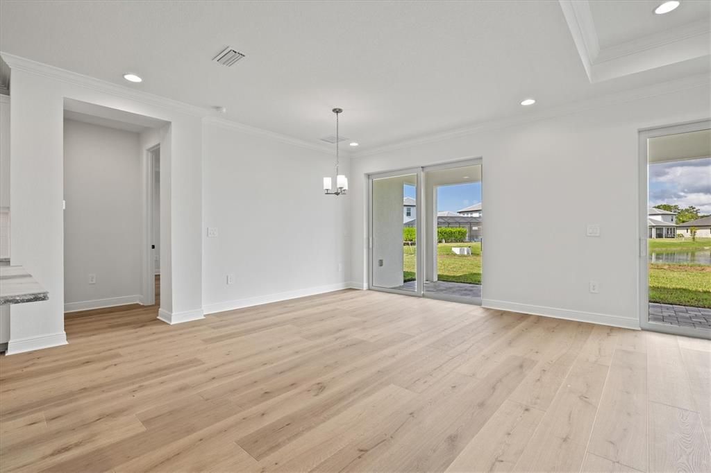 En Venta: $1,099,900 (5 camas, 4 baños, 3759 Pies cuadrados)