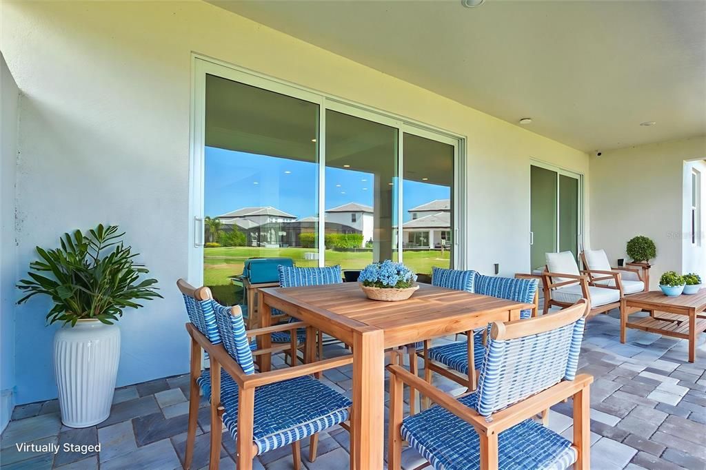 En Venta: $1,099,900 (5 camas, 4 baños, 3759 Pies cuadrados)