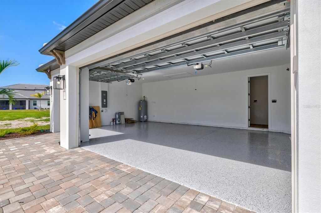 En Venta: $1,099,900 (5 camas, 4 baños, 3759 Pies cuadrados)