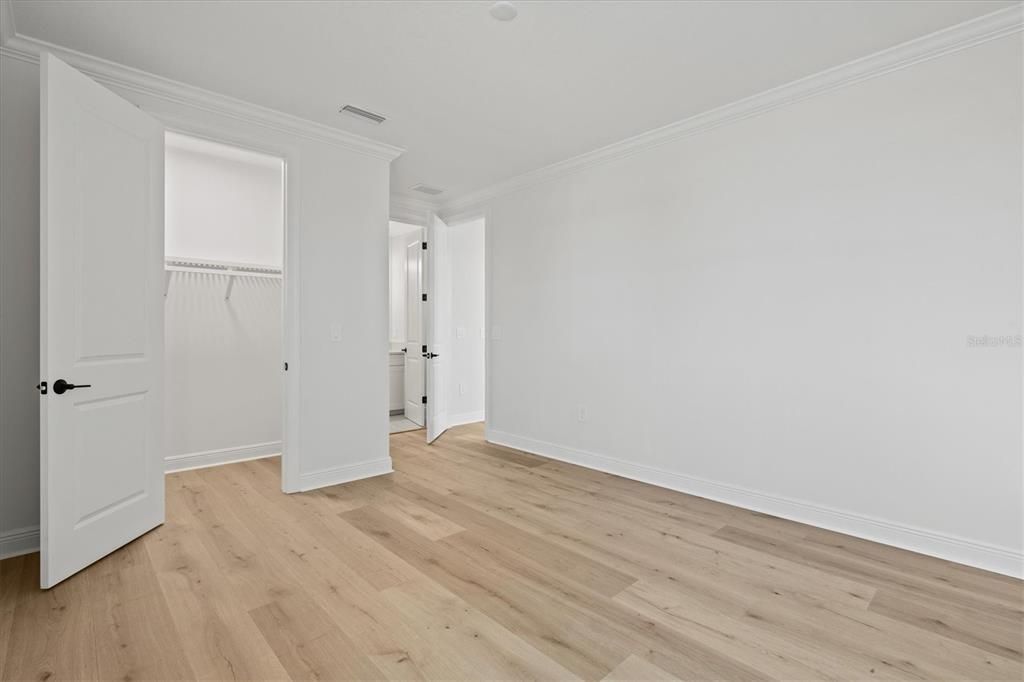 En Venta: $1,099,900 (5 camas, 4 baños, 3759 Pies cuadrados)