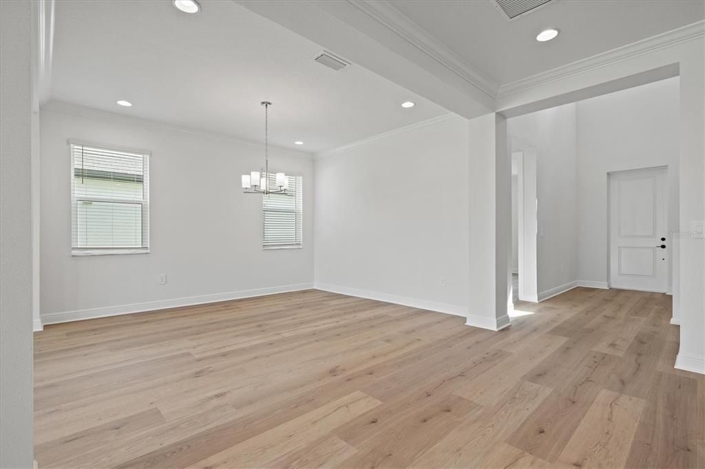 En Venta: $1,099,900 (5 camas, 4 baños, 3759 Pies cuadrados)