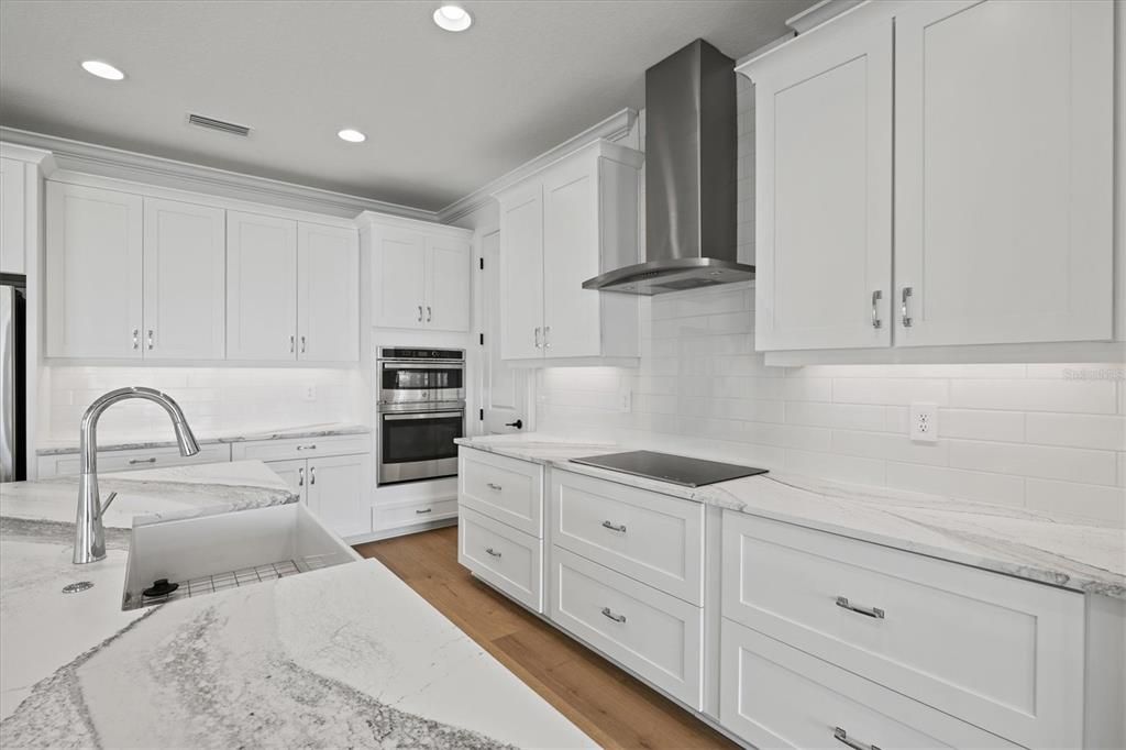 En Venta: $1,099,900 (5 camas, 4 baños, 3759 Pies cuadrados)