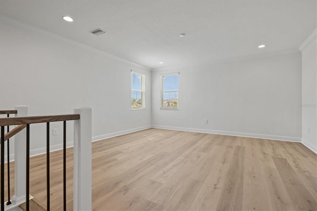 En Venta: $1,099,900 (5 camas, 4 baños, 3759 Pies cuadrados)