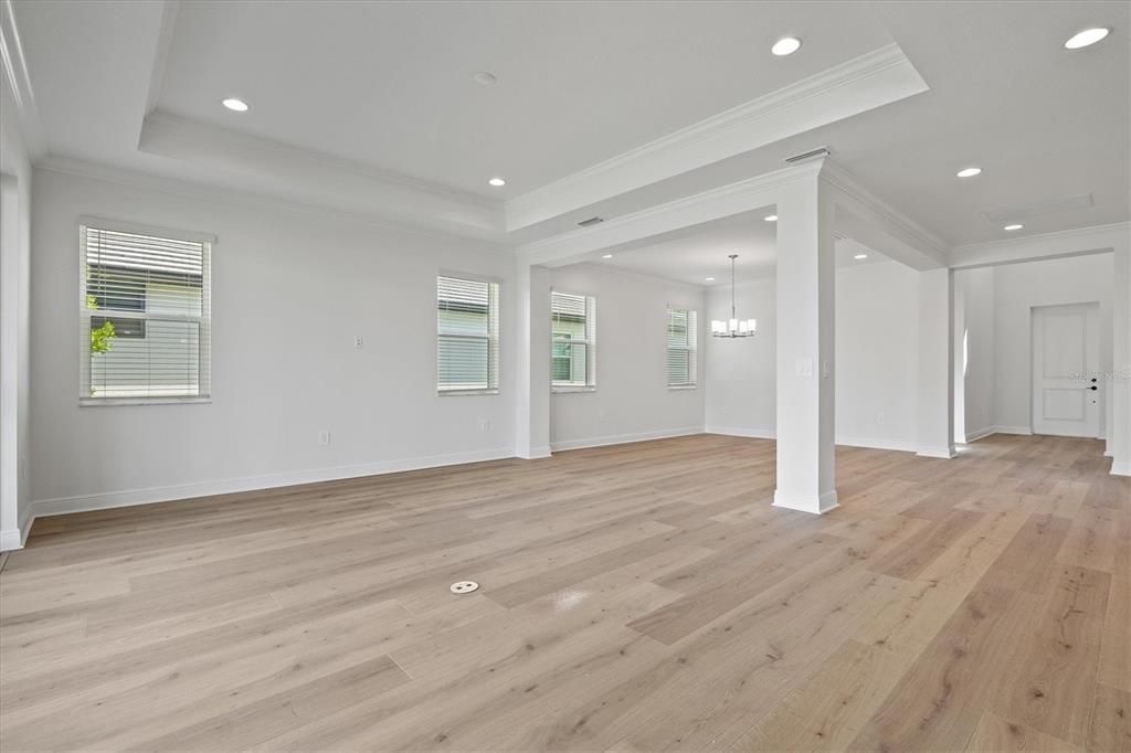 En Venta: $1,099,900 (5 camas, 4 baños, 3759 Pies cuadrados)