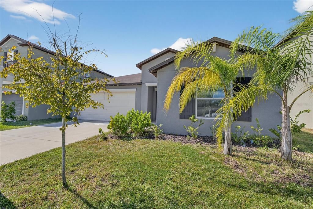 For Sale: $324,500 (4 beds, 2 baths, 1918 Square Feet)