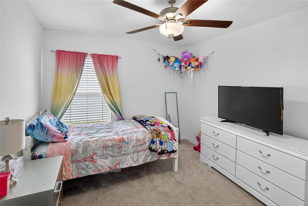 For Sale: $324,500 (4 beds, 2 baths, 1918 Square Feet)