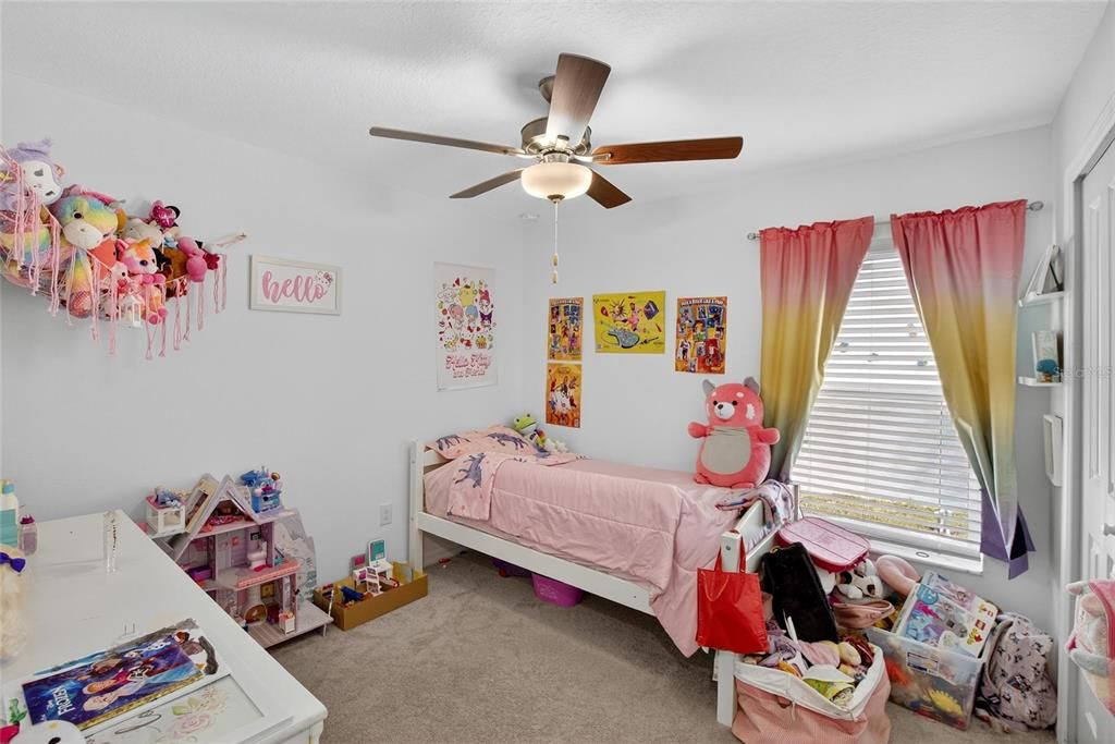 For Sale: $324,500 (4 beds, 2 baths, 1918 Square Feet)