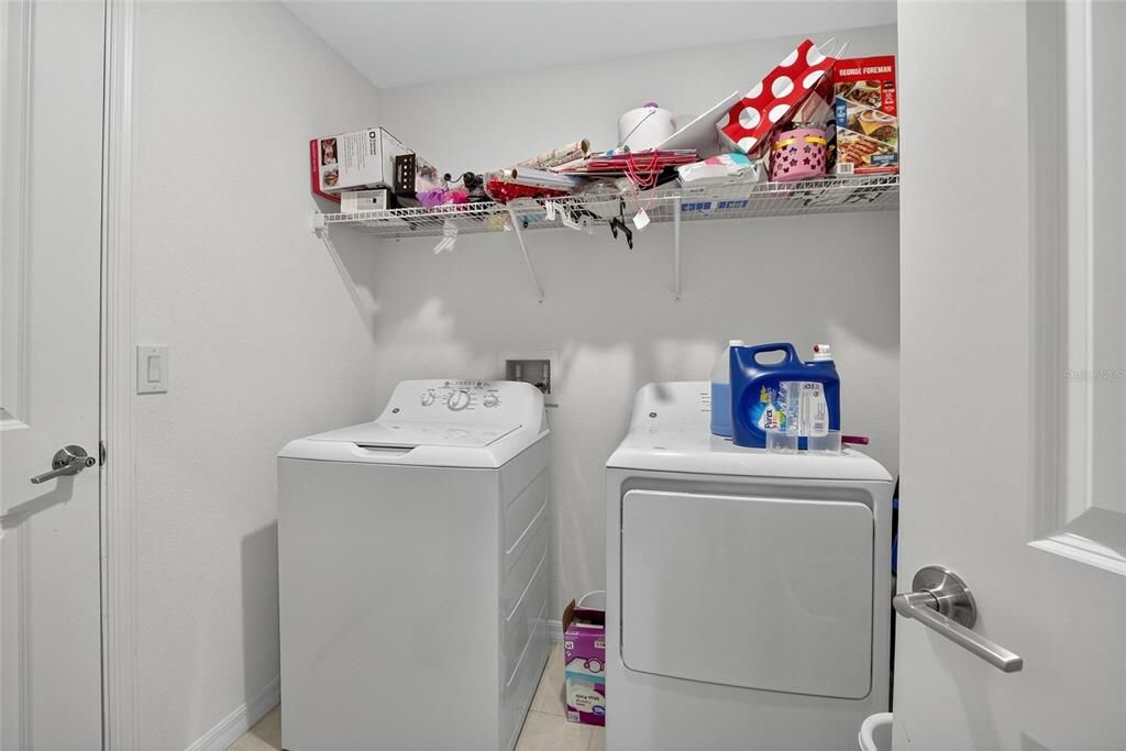 For Sale: $324,500 (4 beds, 2 baths, 1918 Square Feet)