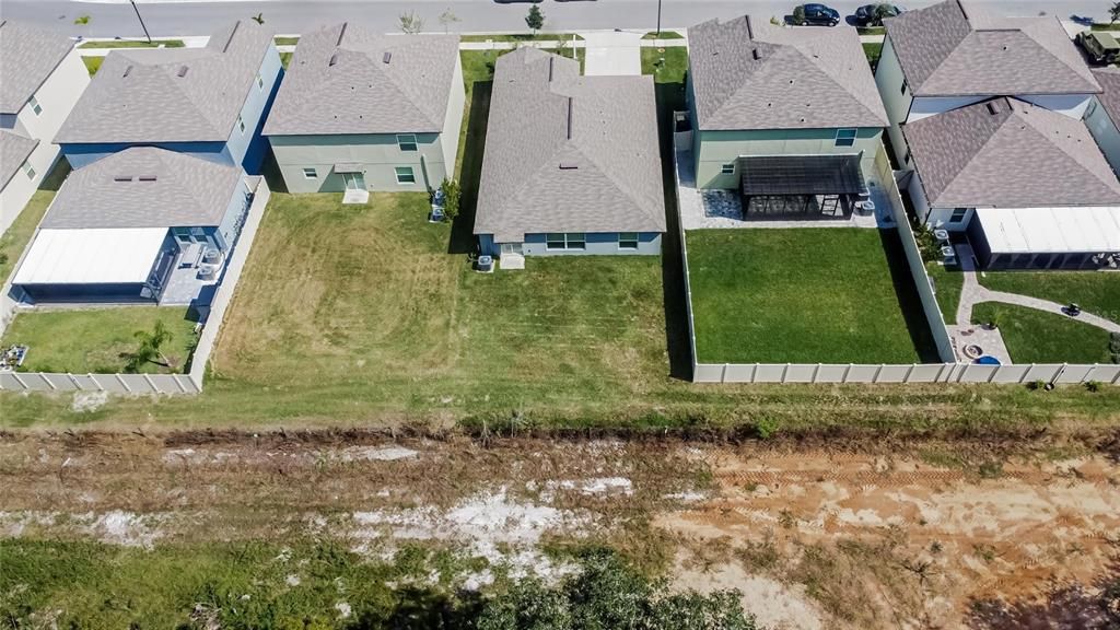 For Sale: $324,500 (4 beds, 2 baths, 1918 Square Feet)