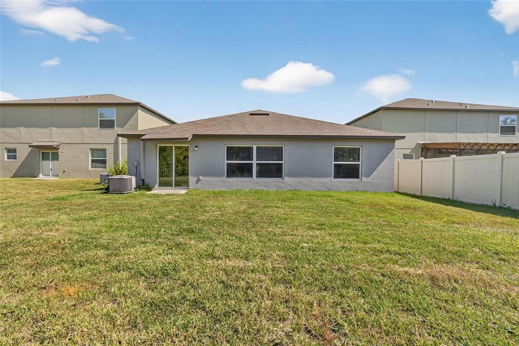 For Sale: $324,500 (4 beds, 2 baths, 1918 Square Feet)