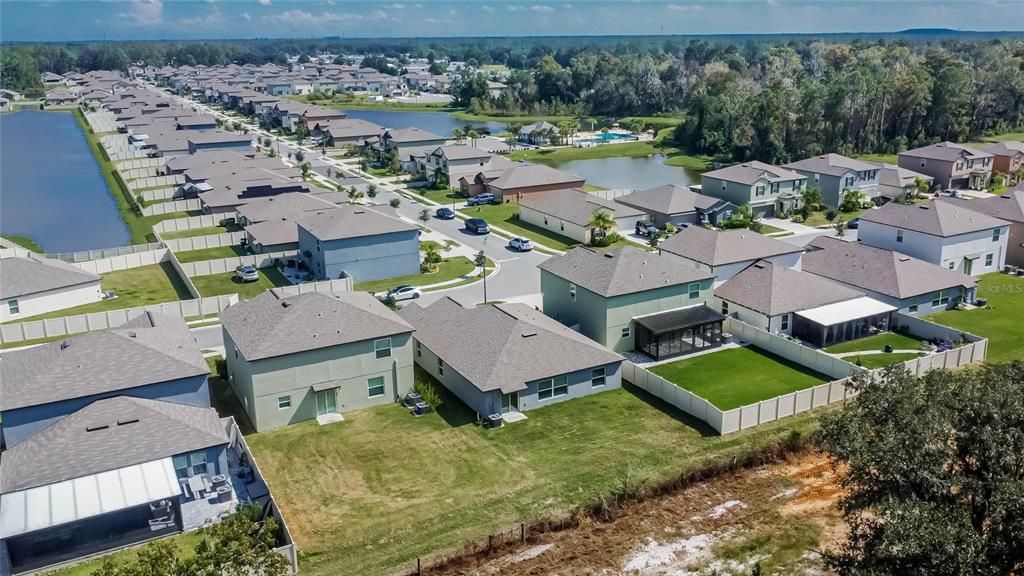 For Sale: $324,500 (4 beds, 2 baths, 1918 Square Feet)